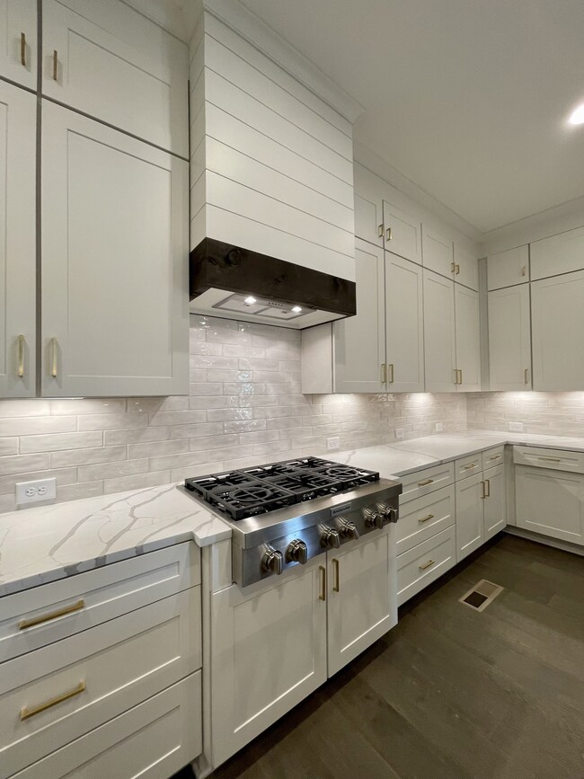 6 burner gas cooktop!