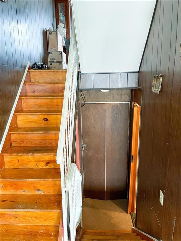 Steps to Lower and 1st FLR
