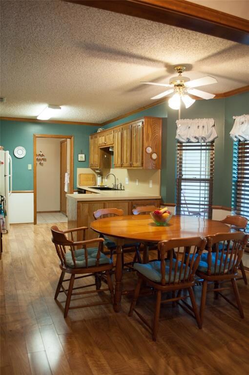 1218 Stonelake Dr, Cleburne, TX 76033 - photo 3