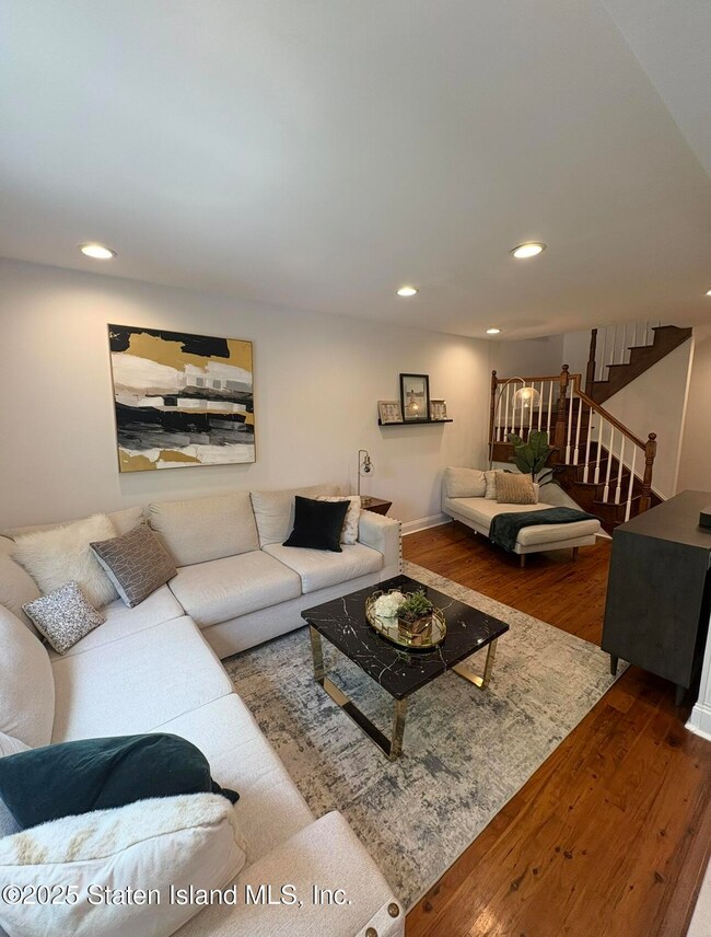 159 Aspen Knolls Way, Staten Island, NY 10312 - photo 6