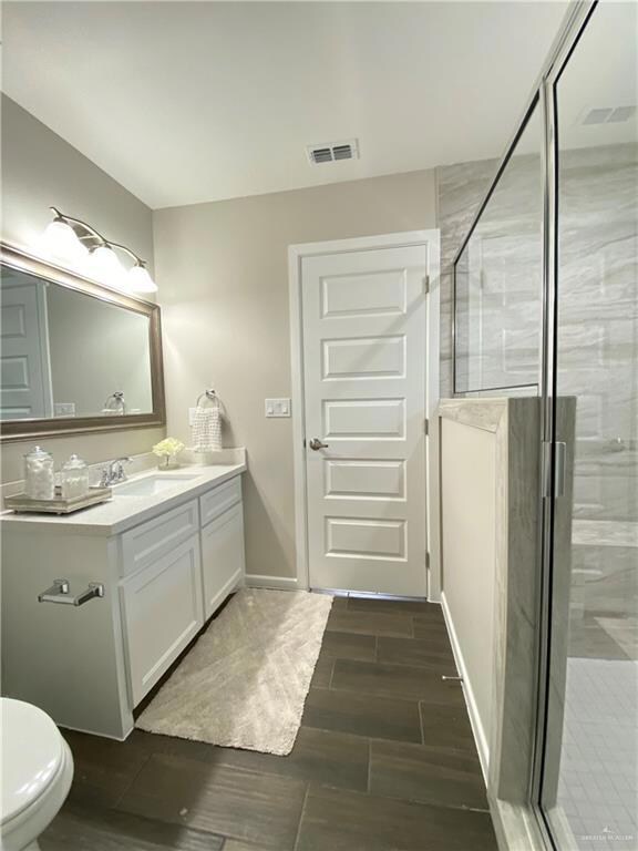 2000 Summerland Ln, Edinburg, TX 78541 - photo 6