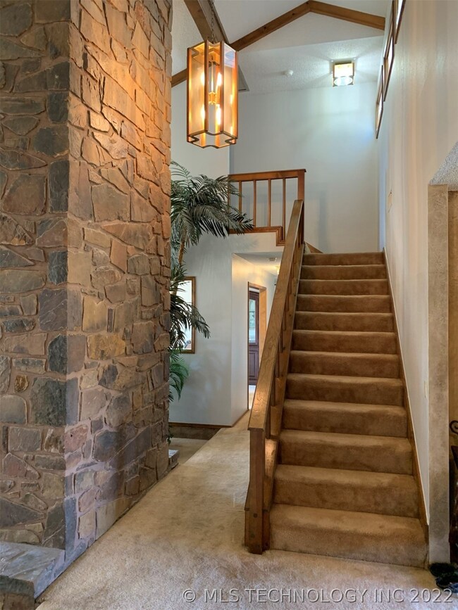 3100 Camelot Dr, Bartlesville, OK 74006 - photo 4