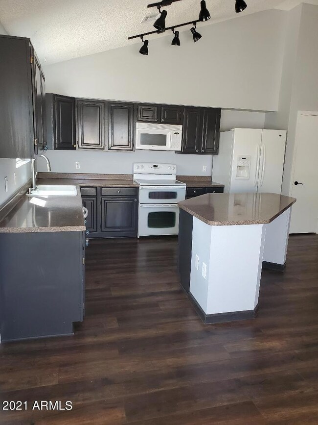 quartz kitchen 1