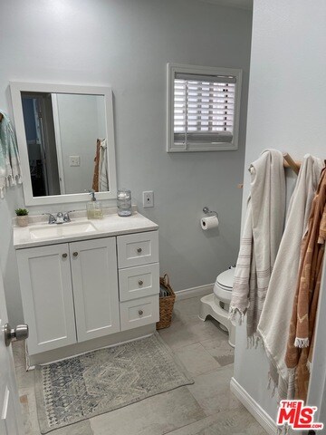 Front Unit Bathroom