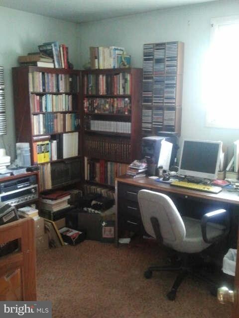 6810 Collinsdale Rd, Parkville, MD 21234 - photo 6