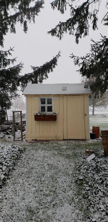 4421 Elm Dr, Allentown, PA 18103 - photo 3