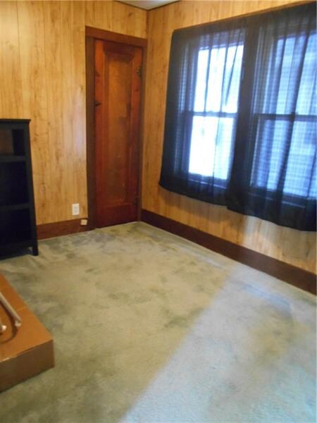 Den/office off of dining room