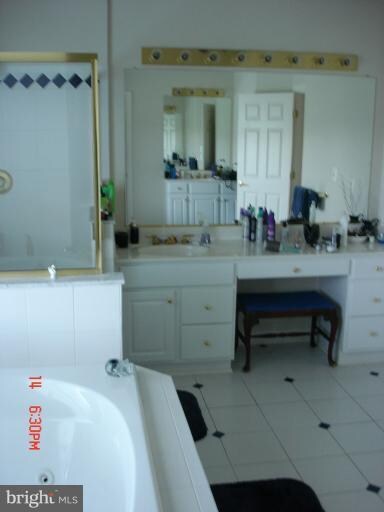 607 Mission Hills Ct, Silver Spring, MD 20905 - photo 4