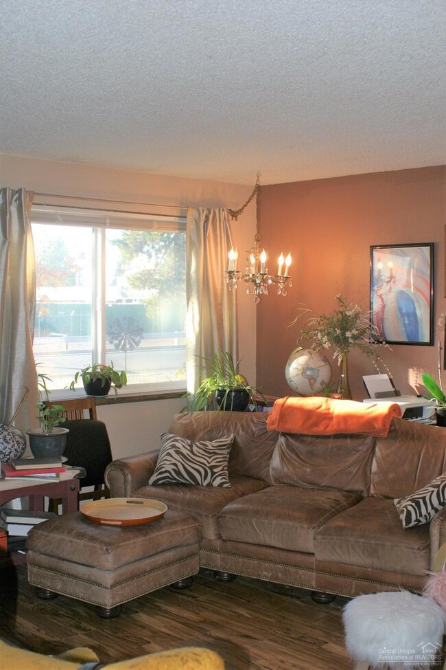 unlisted-address, Bend, OR 97702 - photo 4