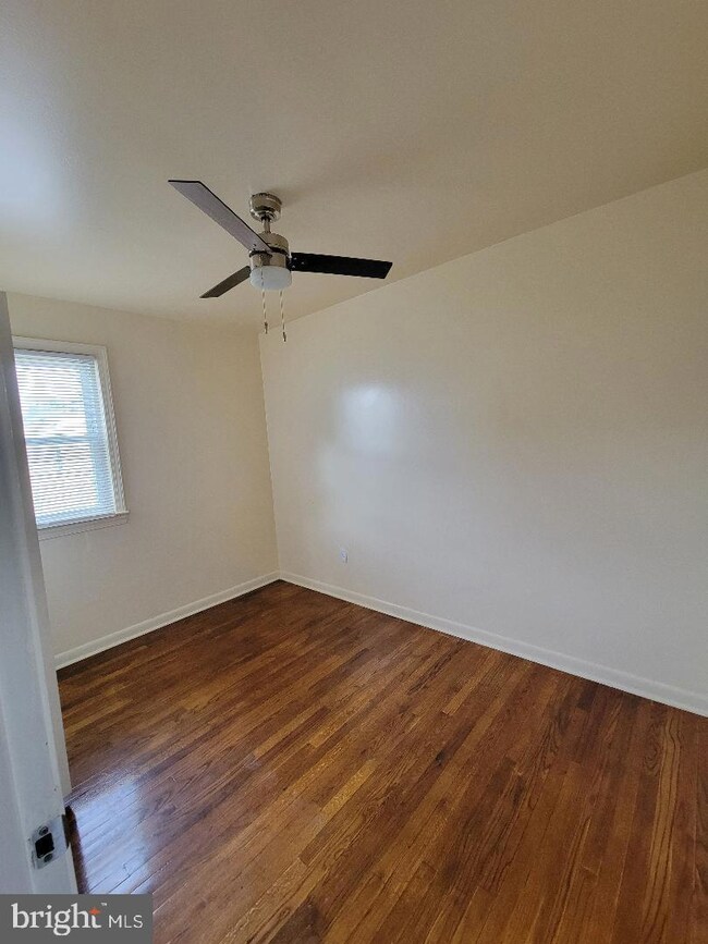 2590 Iverson St, Temple Hills, MD 20748 - photo 4