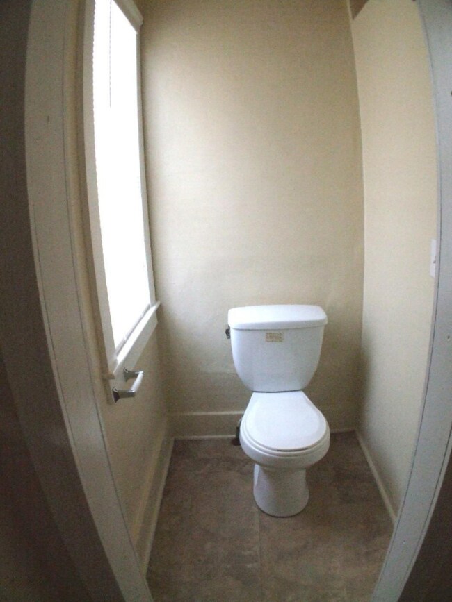 lower bath toilet