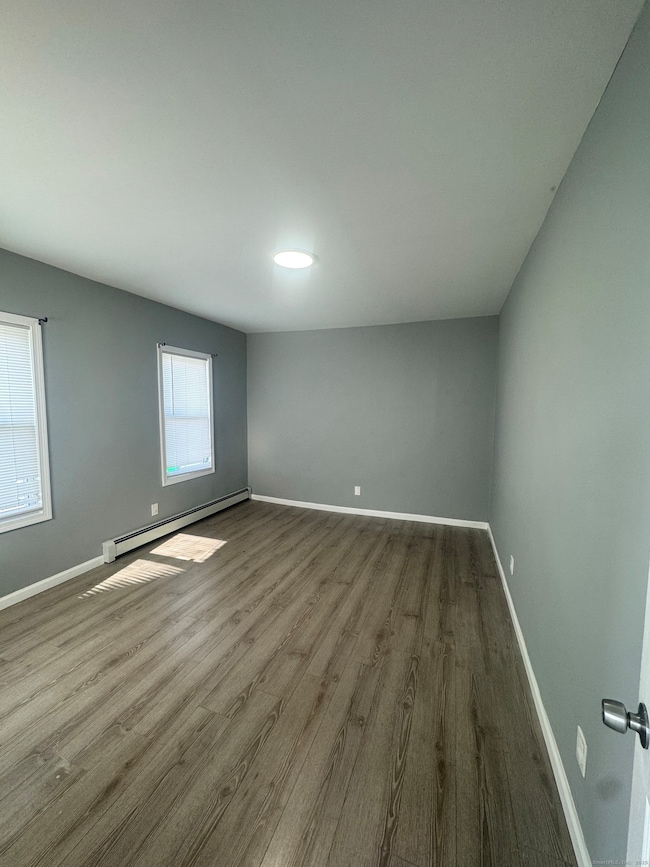 290 Orange St unit 1, Waterbury, CT 06704 - photo 3