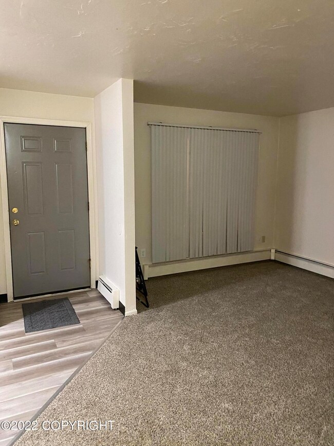 12501 Silver Fox Ln unit 2, Anchorage, AK 99515 - photo 3