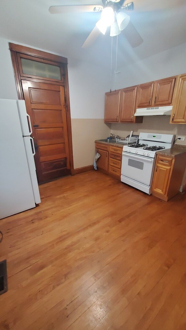 1048 N Leavitt St unit 1R, Chicago, IL 60622 - photo 2