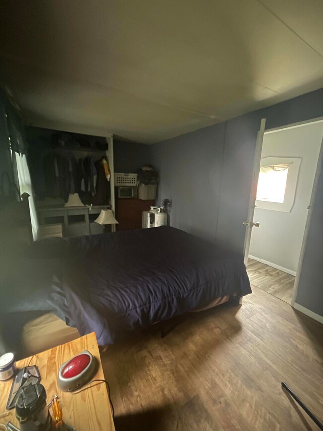 Bedroom1-1