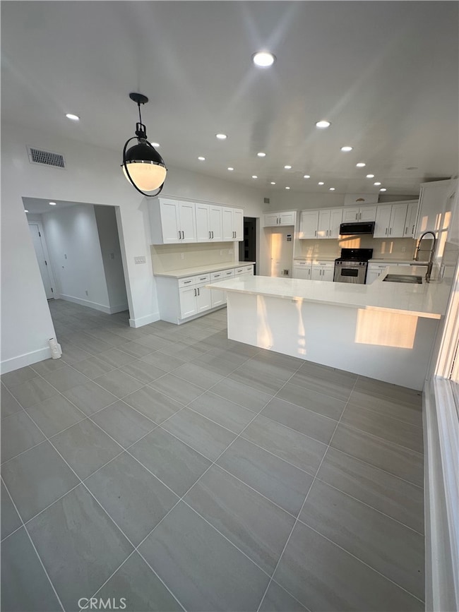 4969 Medina Dr, Woodland Hills, CA 91364 - photo 6