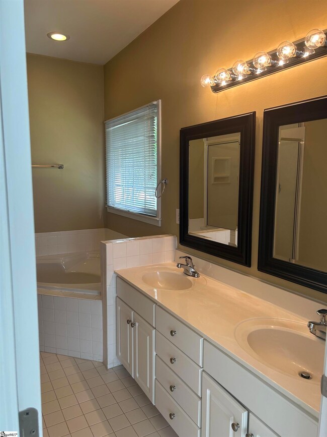 5 Riverton Ct, Greer, SC 29650 - photo 5