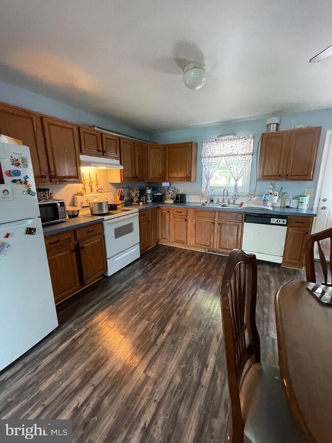 1140 Black Gap Rd, Fayetteville, PA 17222 - photo 7