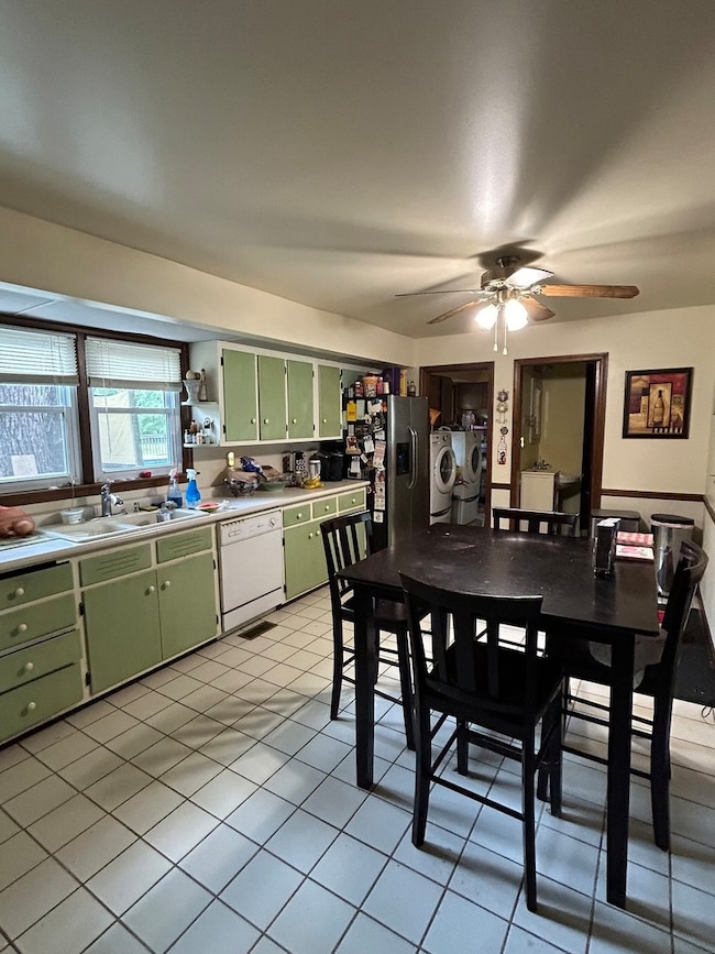 4335 Kildare Ct, Matteson, IL 60443 - photo 4