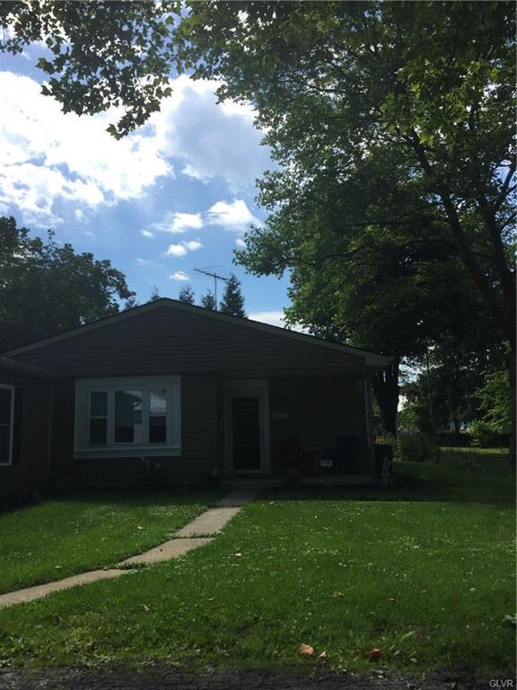 3453 Lanark Rd, Coopersburg, PA 18036 - photo 6