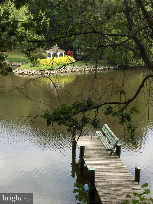 1228 Hillcreek Rd, Pasadena, MD 21122 - photo 6