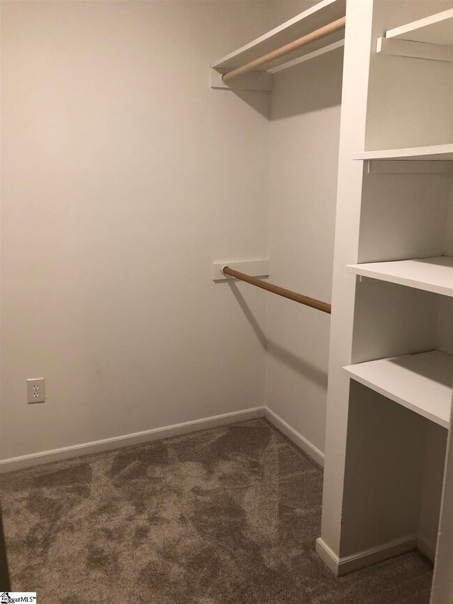 210 Spring View Ln, Taylors, SC 29687 - photo 4