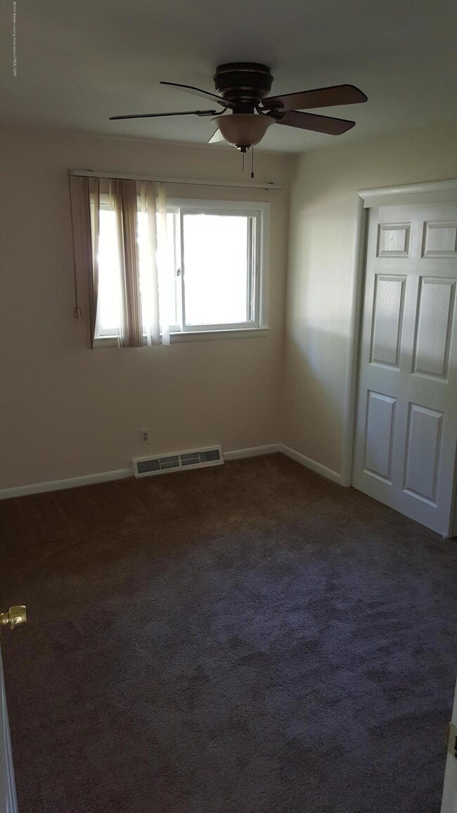 831 Reo Rd, Lansing, MI 48910 - photo 6