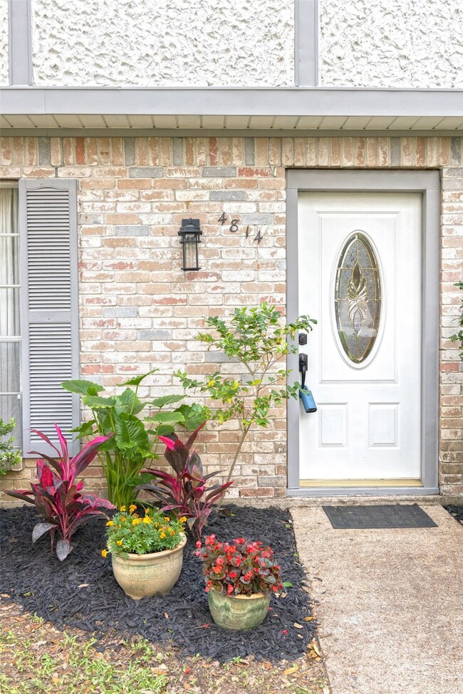 4814 Droddy St, Houston, TX 77091 - photo 3