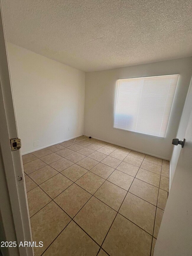 6605 N 46th Ln, Glendale, AZ 85301 - photo 7