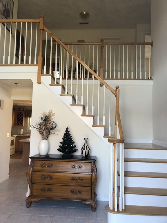 5 Chadwick Rd, Hudson, MA 01749 - photo 2