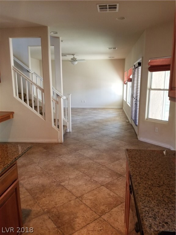 Open plan kitchen & family room