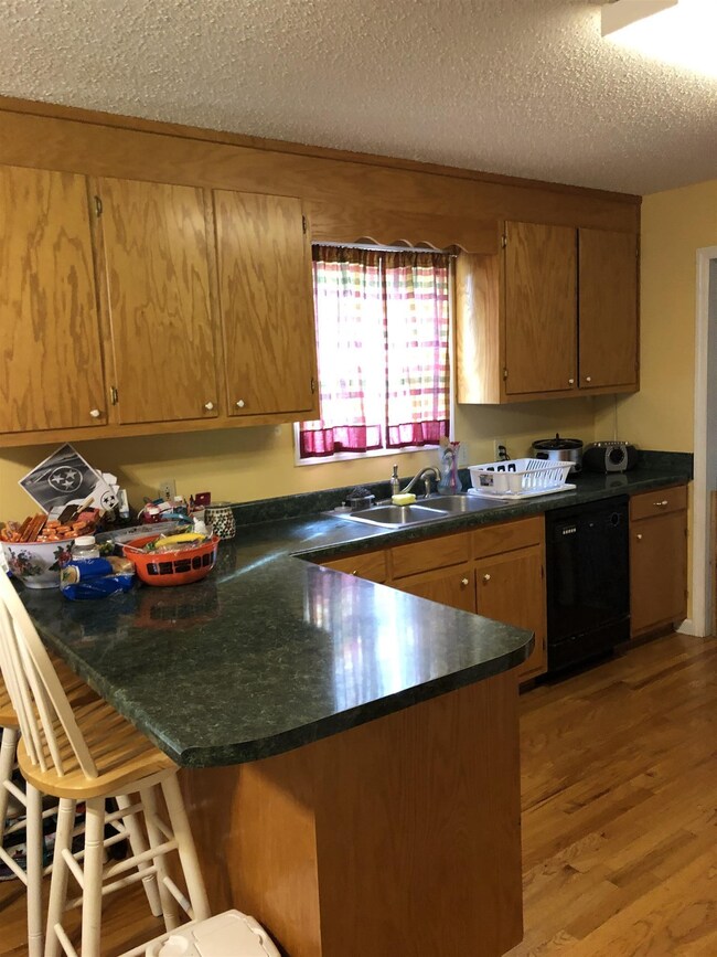 347 Liberty Cir, Prospect, TN 38477 - photo 4