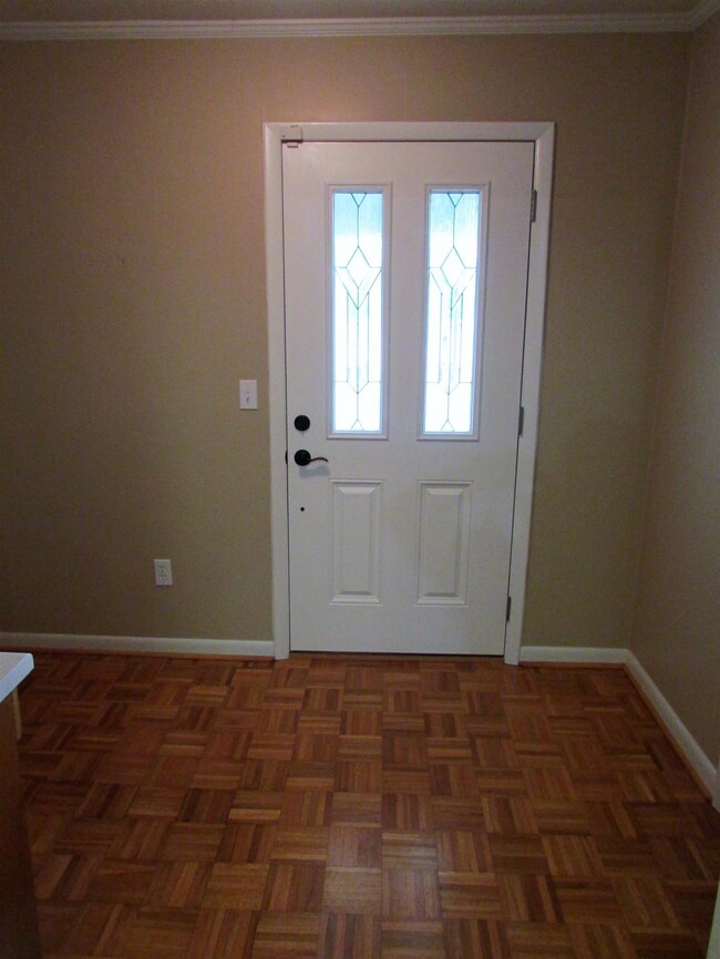 1200 Sycamore Dr, Manchester, TN 37355 - photo 3