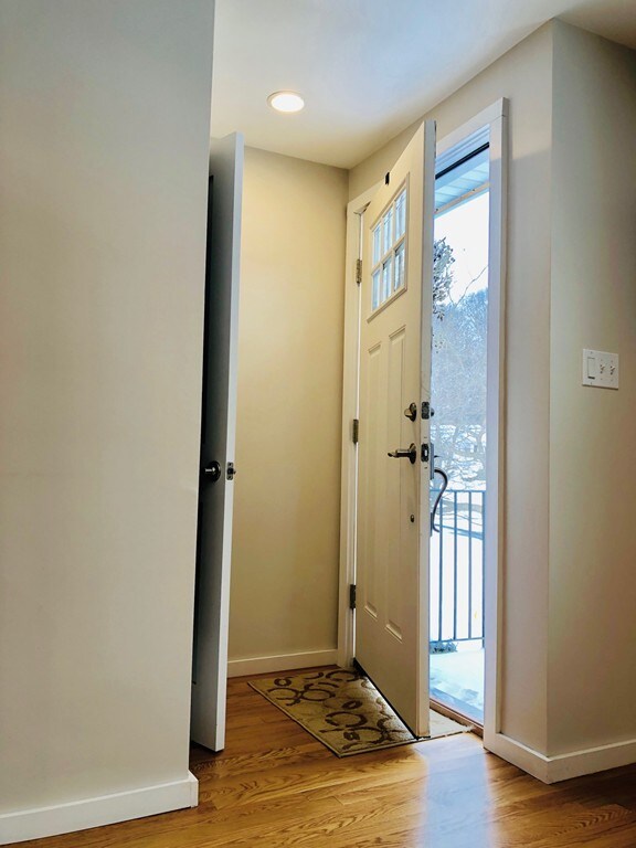 71 Bumble Bee Cir, Shrewsbury, MA 01545 - photo 3