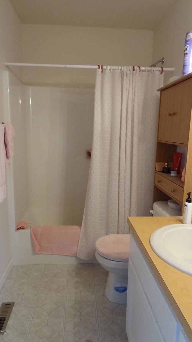 493 SE Neptune Ave, Lincoln City, OR 97367 - photo 7