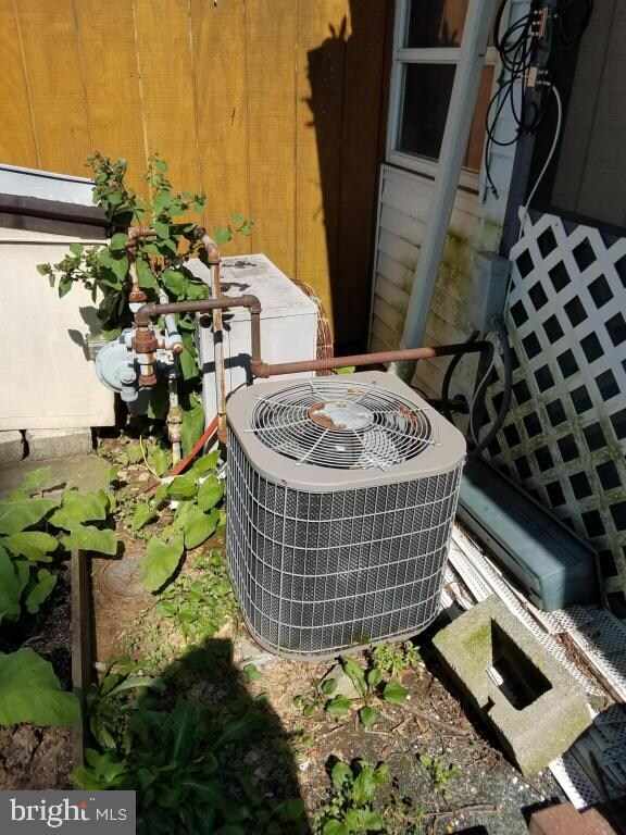 965 E Maple St, Palmyra, PA 17078 - photo 7