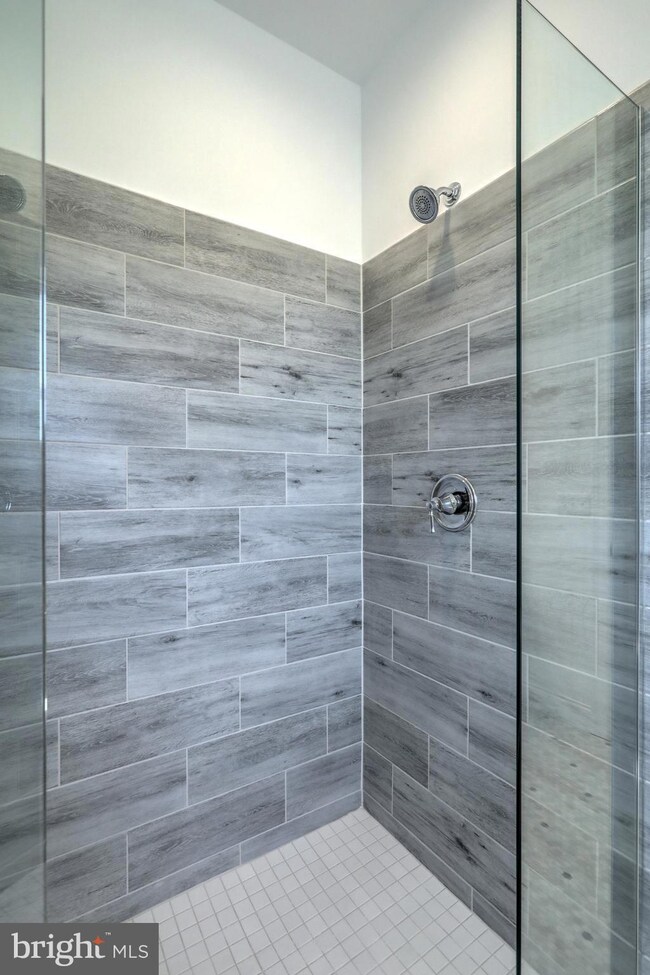 170 Oak Grove Rd unit 1, Morgantown, PA 19543 - photo 3