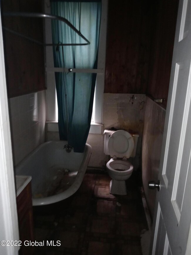 379 Orange St, Albany, NY 12206 - photo 5
