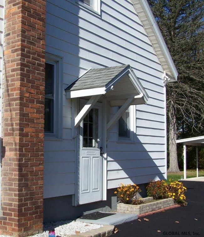 27 Heath St, Corinth, NY 12822 - photo 3