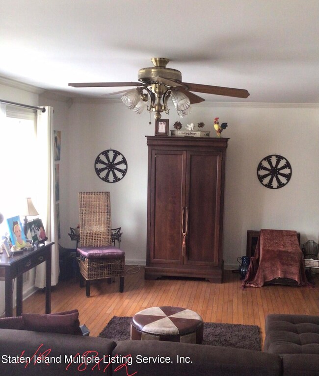 523 Willow Rd E unit 1, Staten Island, NY 10314 - photo 3