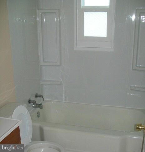 426 Elmwood Rd, Baltimore, MD 21206 - photo 7