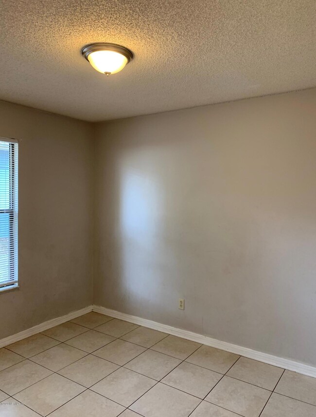 5123 Indian Lakes Ct, Jacksonville, FL 32210 - photo 7