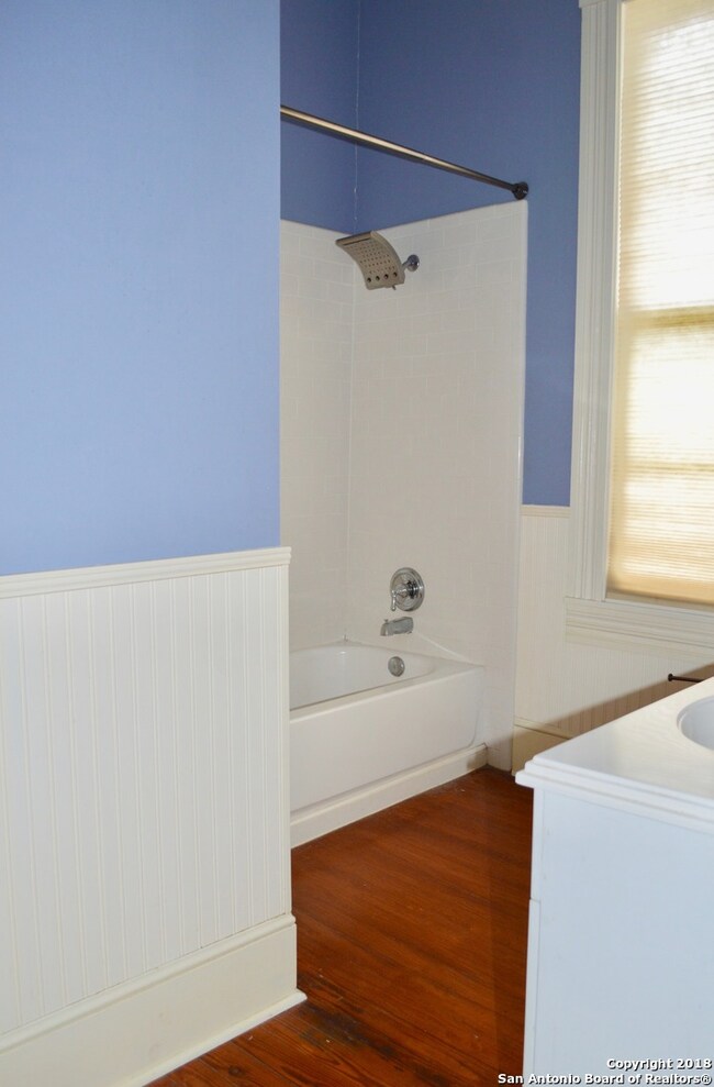 326 Madison unit 7, San Antonio, TX 78204 - photo 5