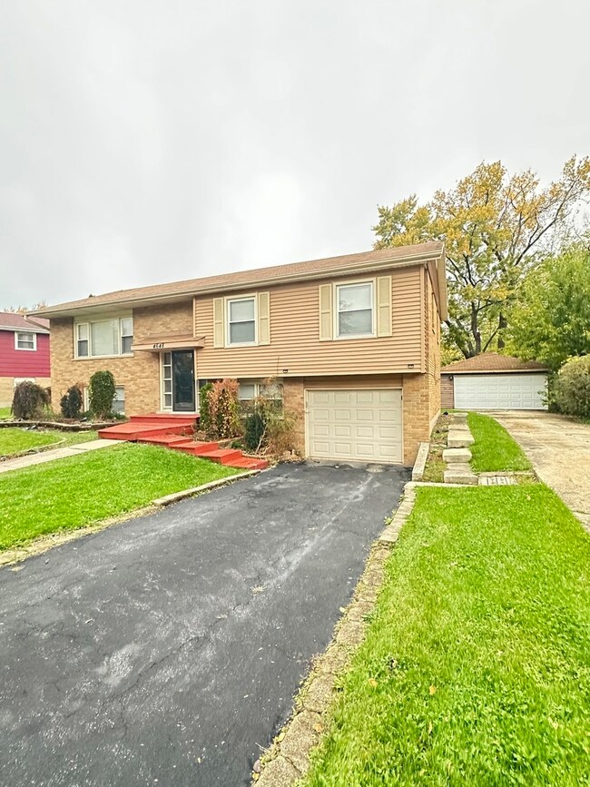 4648 177th St, Country Club Hills, IL 60478 - photo 2