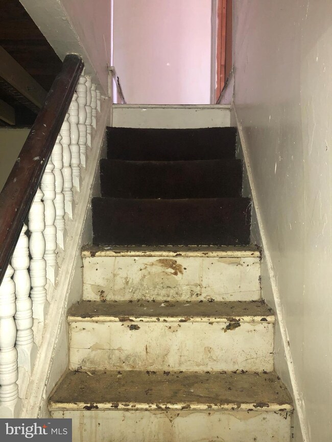 28 N Monastery Ave, Baltimore, MD 21229 - photo 7