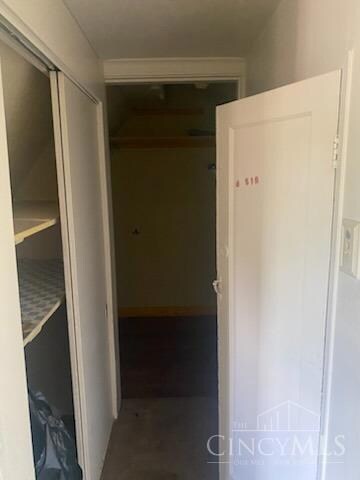 1139 Towanda Terrace, Cincinnati, OH 45216 - photo 4