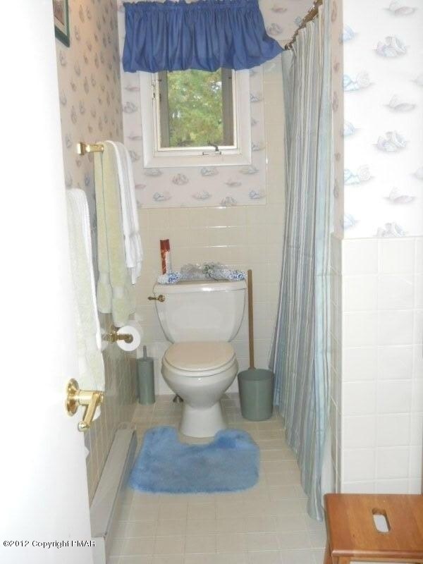 5837 Mohegan Ct, Tunkhannock Township, PA 18334 - photo 2