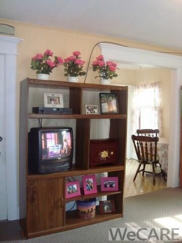 309 1/2 S Johnson St, Ada, OH 45810 - photo 2