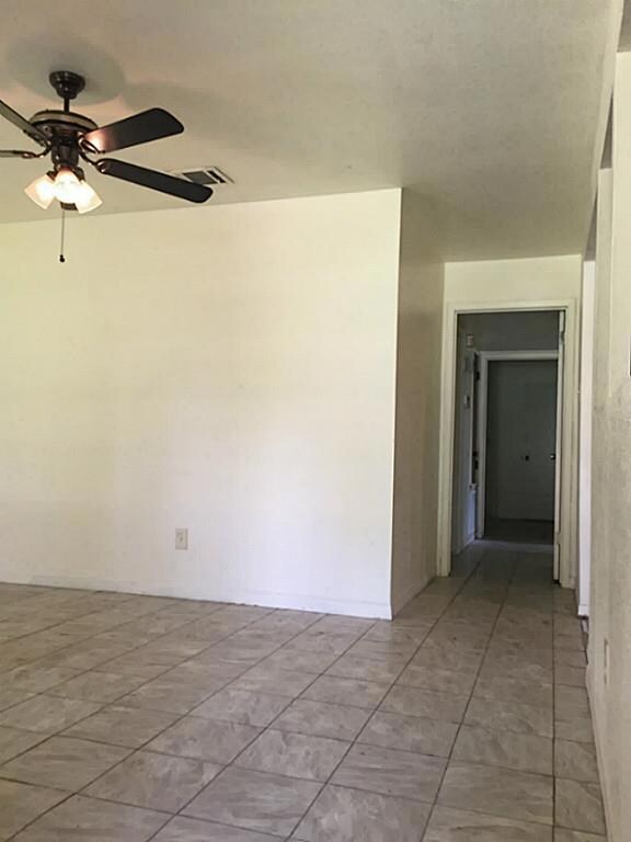 10307 Summerbrook Ct, Houston, TX 77038 - photo 5