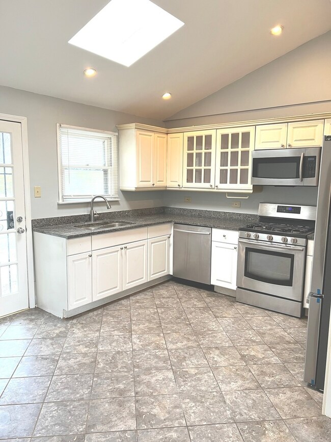 4430 186th St, Country Club Hills, IL 60478 - photo 5